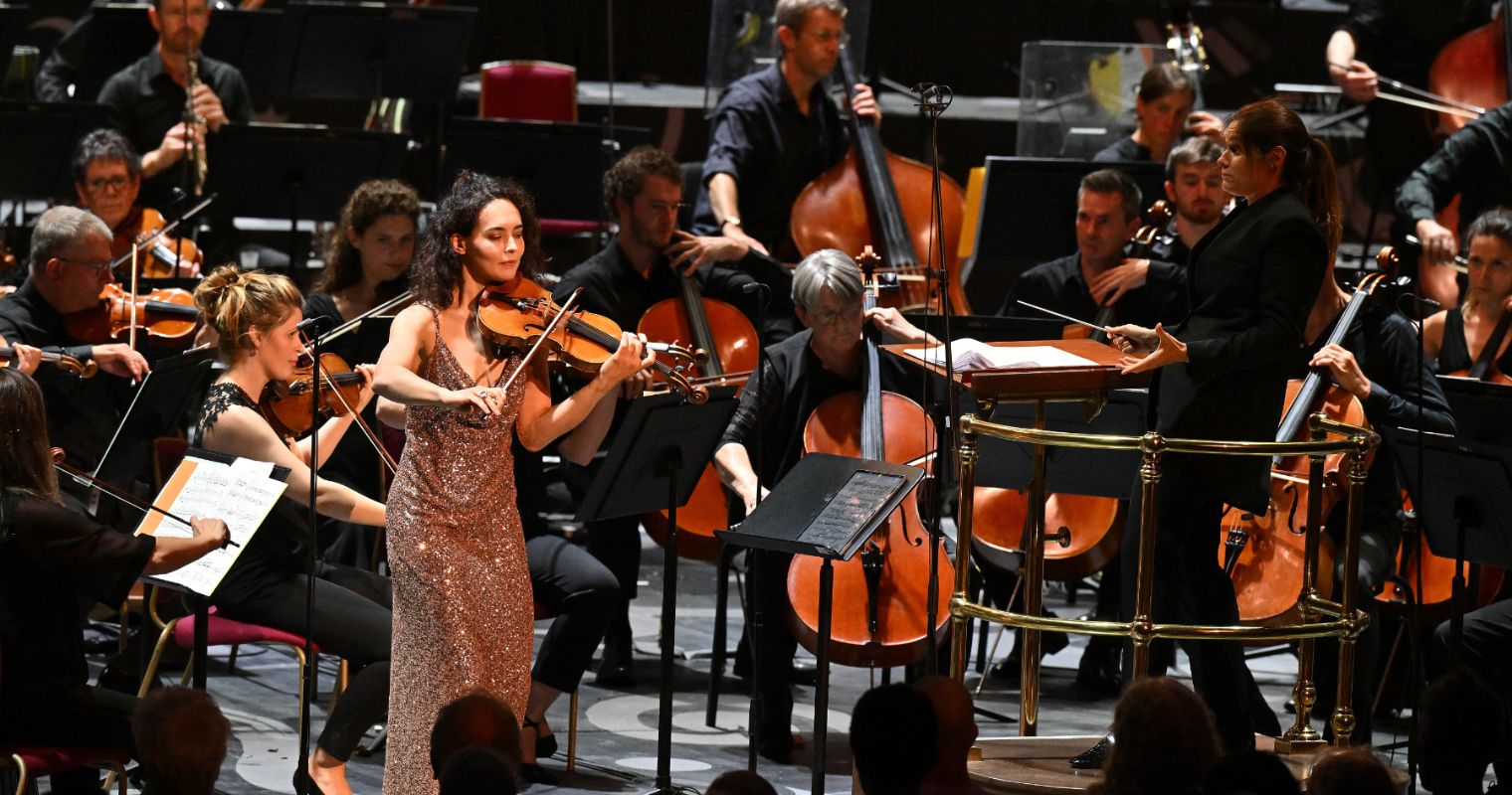 Delicacy and refinement: Alena Baeva joins Delyana Lazarova and the BBC Scottish at the Proms &copy; BBC | Mark Allan