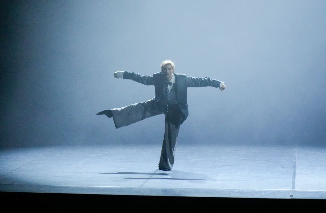 Silas Henriksen in <i>Death in Venice</i> © Andrea Avezzù, Courtesy La Biennale di Venezia