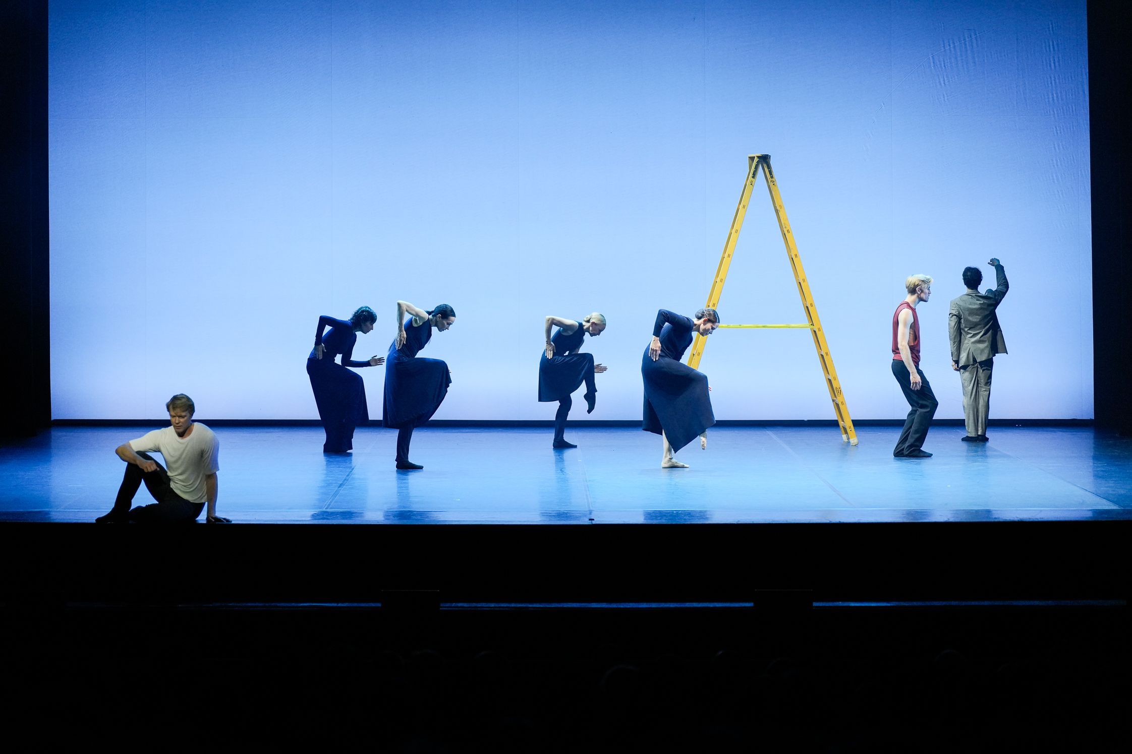 WINNDance Company in <i>Bridge of Sighs</i> © Andrea Avezzù, Courtesy La Biennale di Venezia