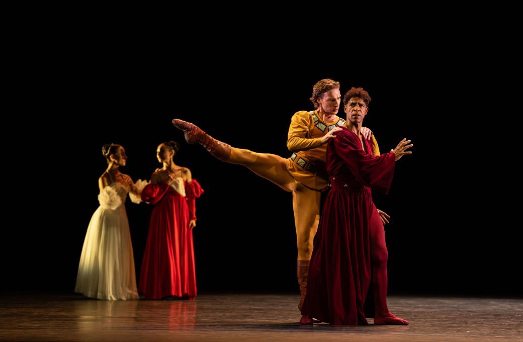 Beatrice Parma, Miki Mizutani, Max Maslen and Carlos Acosta in <i>The Moor&rsquo;s Pavane</i> &copy; Helen Maybanks
