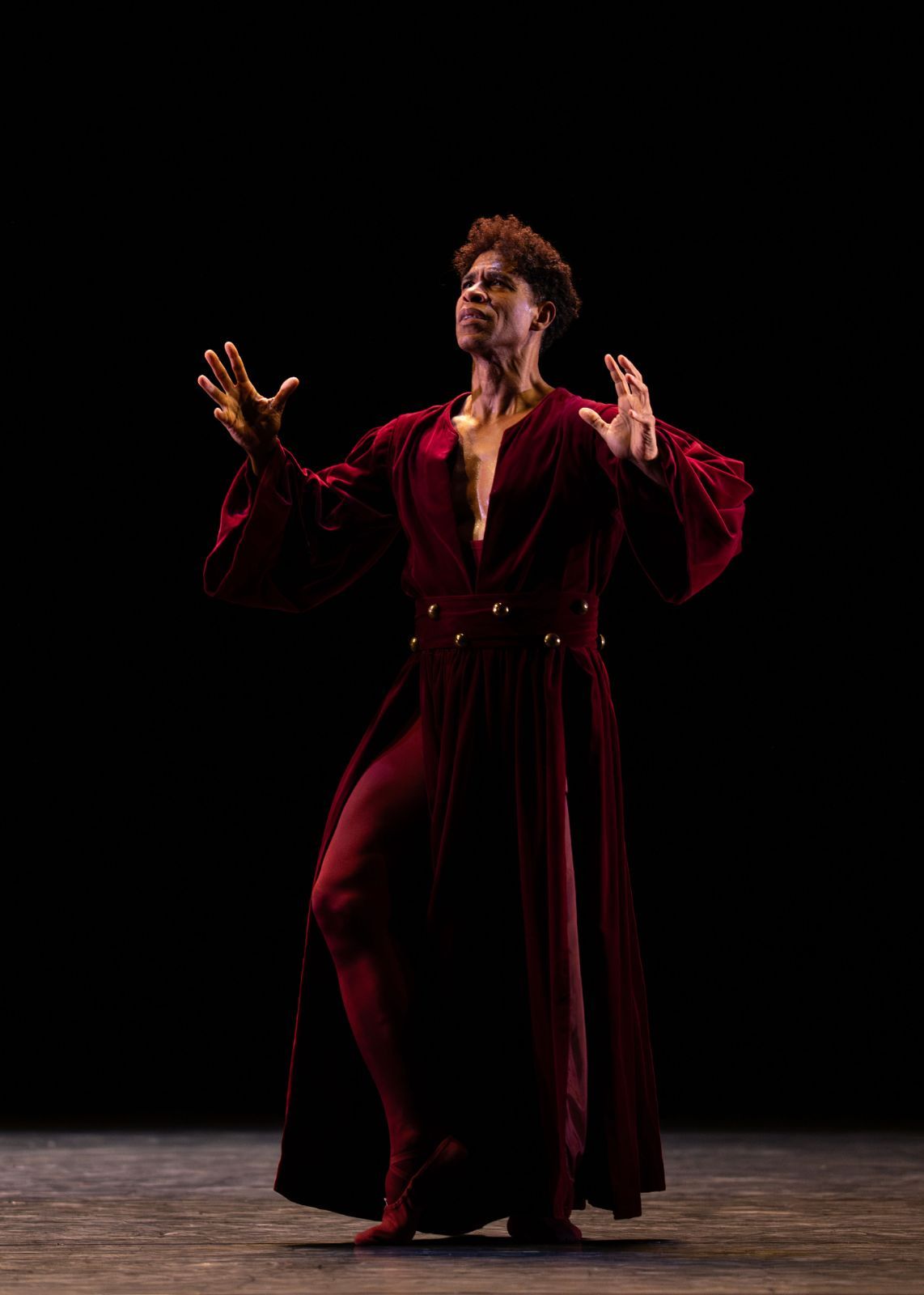 Carlos Acosta in <i>The Moor’s Pavane</i> &copy; Helen Maybanks