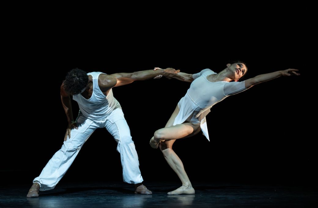Carlos Acosta and Amisaday Naara in <i>Nosotros</i> &copy; Helen Maybanks