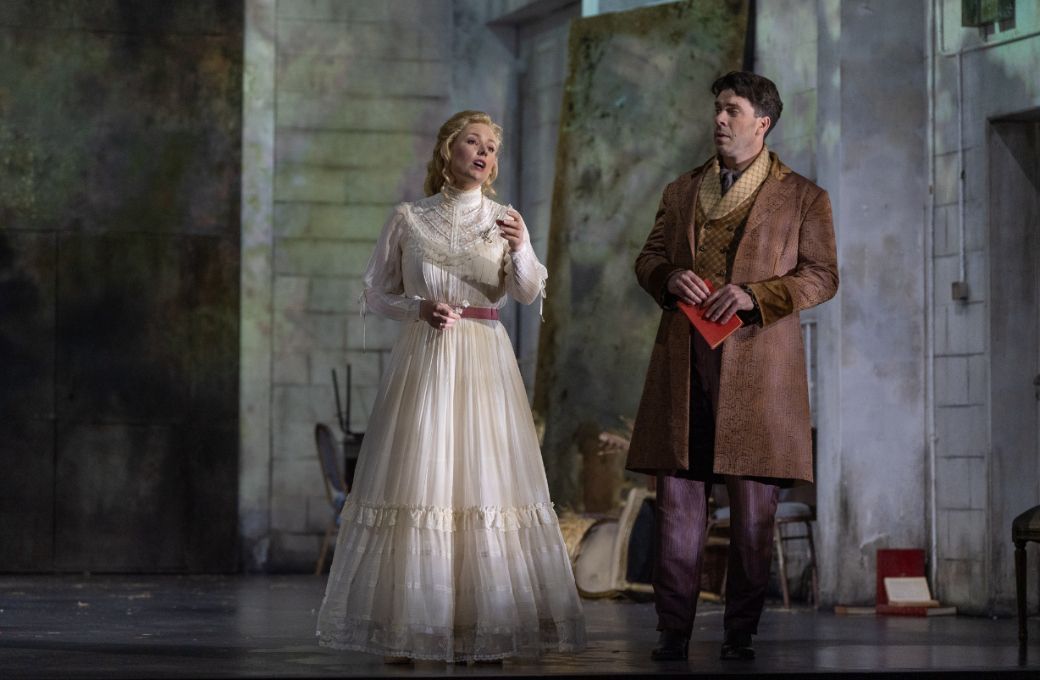 Eleanor Lyons (Tatyana) and Samuel Dundas (Eugene Onegin) &copy; West Beach Studio