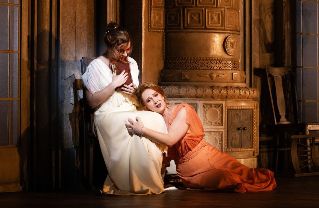 Olga Kulchynska (Tatyana) and Lindsay Ammann (Olga) &copy; Bronwen Sharp for Santa Fe Opera