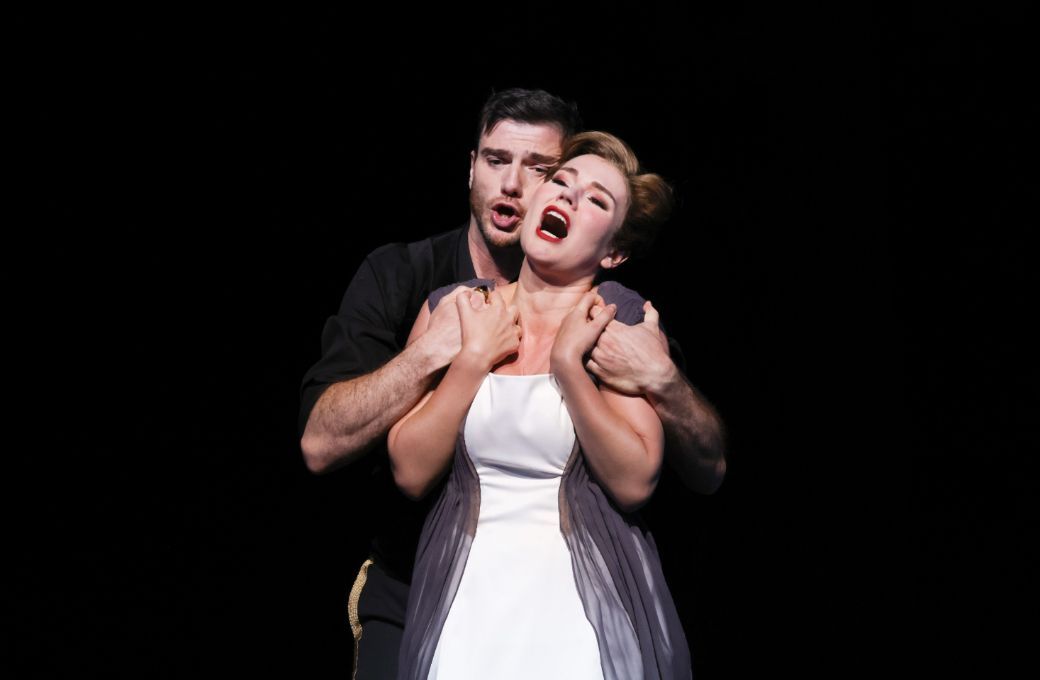 Mattia Olivieri (Onegin) and Olga Kulchynska (Tatyana) &copy; Bronwen Sharp for Santa Fe Opera