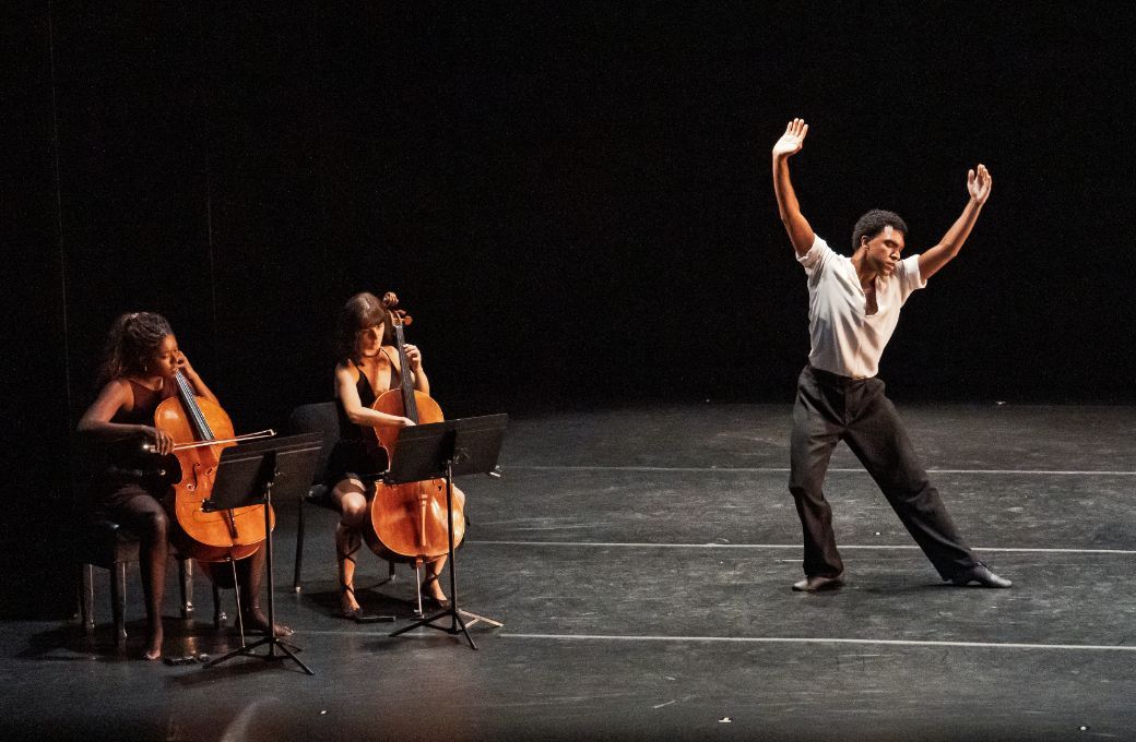 NYCB soloist Victor Abreu in <i>Sonata for Two Cellos</i> (Titilayo Ayangade, Sahara von Hattenberger) &copy; Steven Pisano