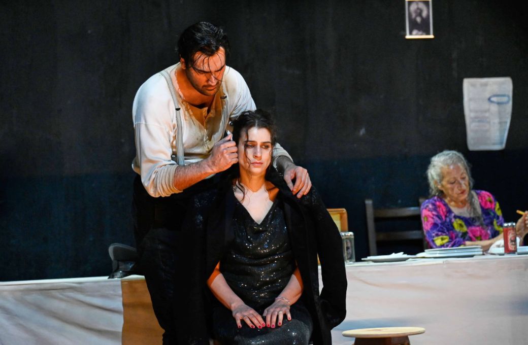 Jonathan Tetelman (Don Jos&eacute;) und Asmik Grigorian (Carmen) &copy; SF | Virginia Rota