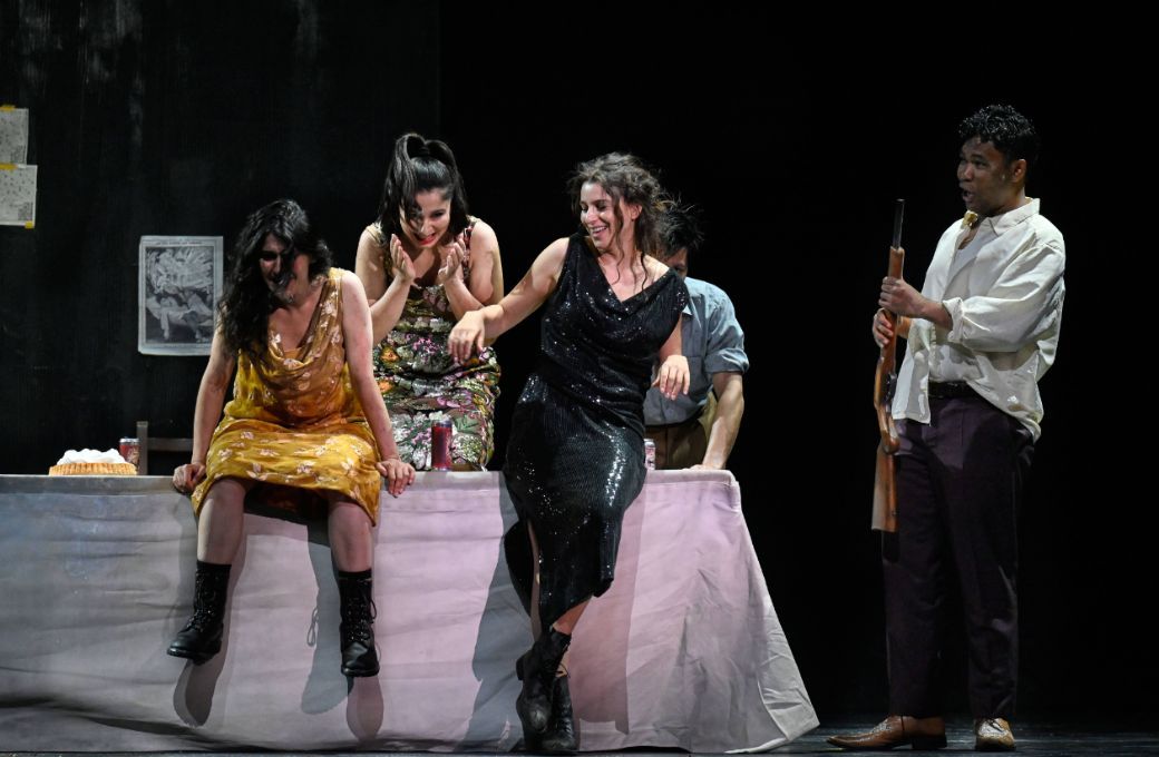 Iveta Simonyan (Frasquita), Anita Monserrat (Merc&eacute;d&egrave;s), A. Grigorian, Michael Arivony (Le Danca&iuml;re) &copy; SF | Virginia Rota
