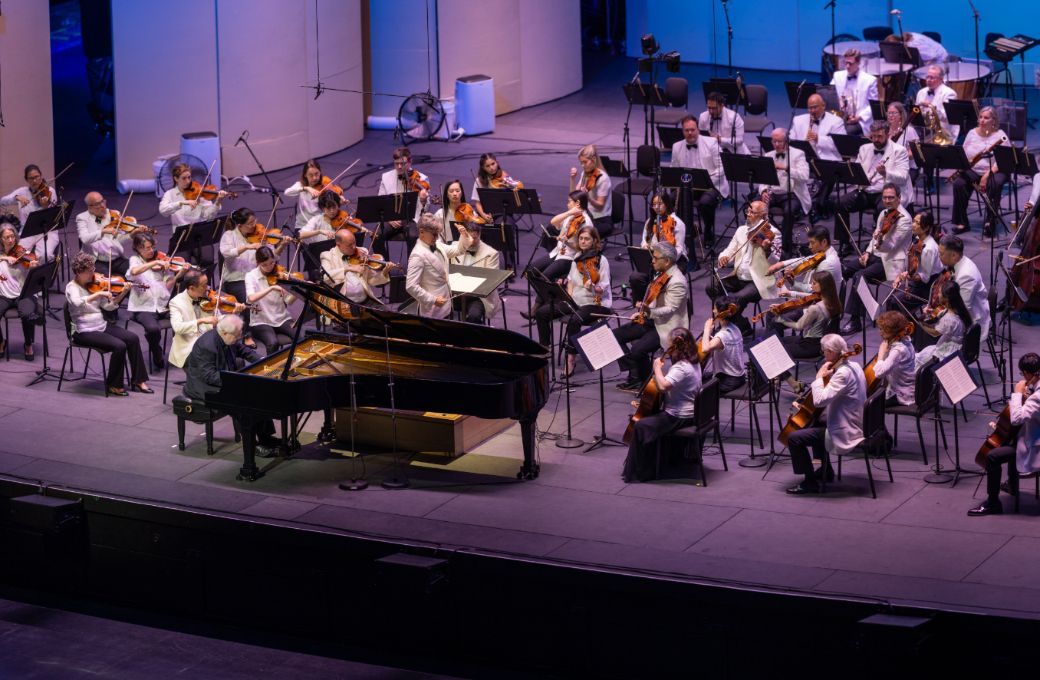 Emanuel Ax, Daniele Rustioni and the Philadelphia Orchestra &copy; Ironglass Productions | Dave Bigler