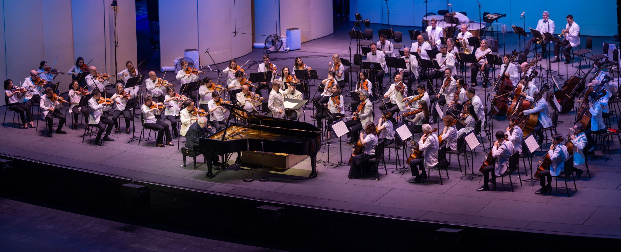 Emanuel Ax, Daniele Rustioni and the Philadelphia Orchestra &copy; Ironglass Productions | Dave Bigler