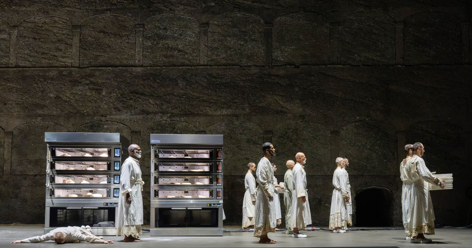Bread and transfiguration: Messiaen’s <i>Saint François d’Assise</i> at the Salzburg Festival &copy; SF | Monika Rittershaus