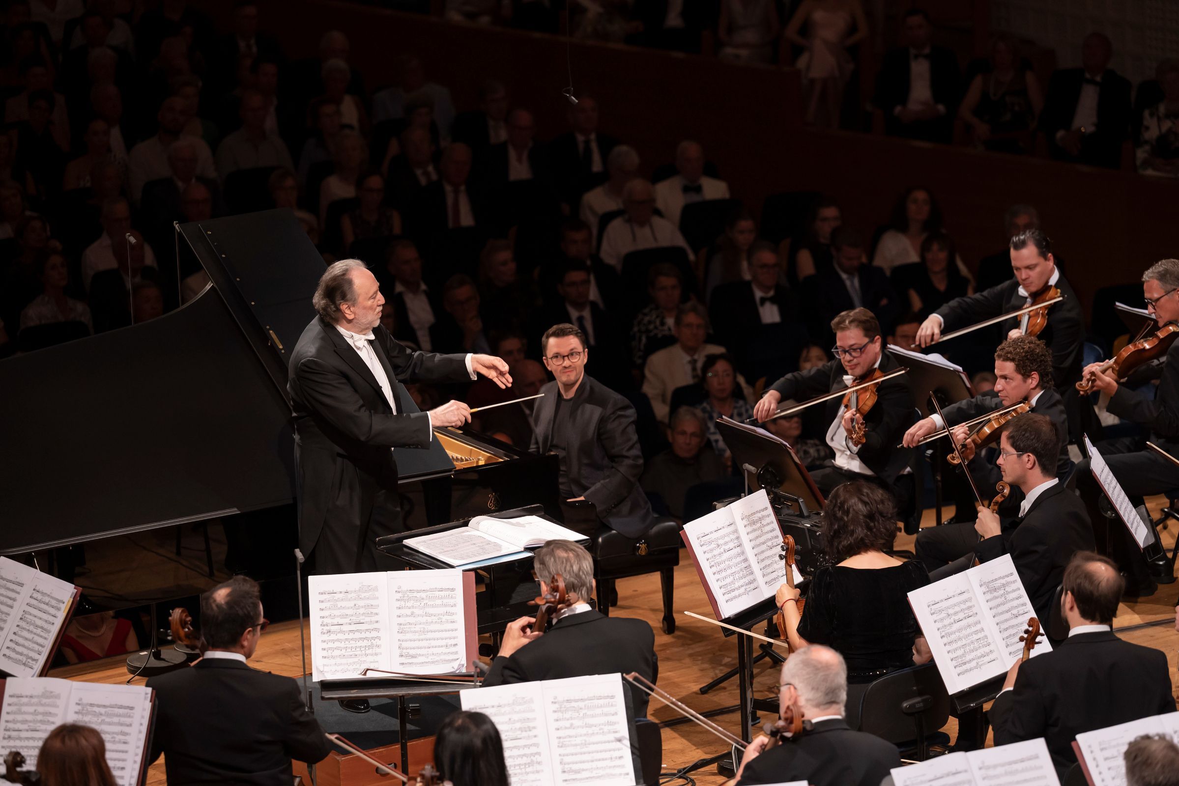 Riccardo Chailly und Frank Dupree mit dem Lucerne Festival Orchestra &copy; Priska Ketterer | Lucerne Festival