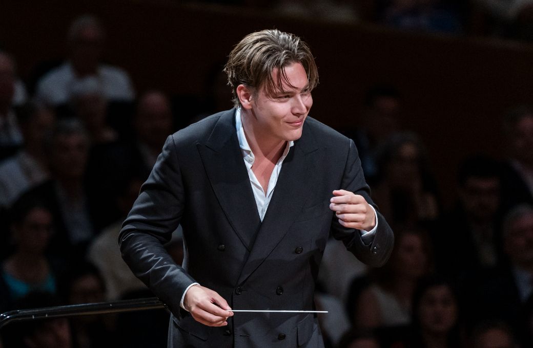 Klaus M&auml;kel&auml; dirige le Lucerne Festival Orchestra &copy; Patrick H&uuml;rlimann / Lucerne Festival