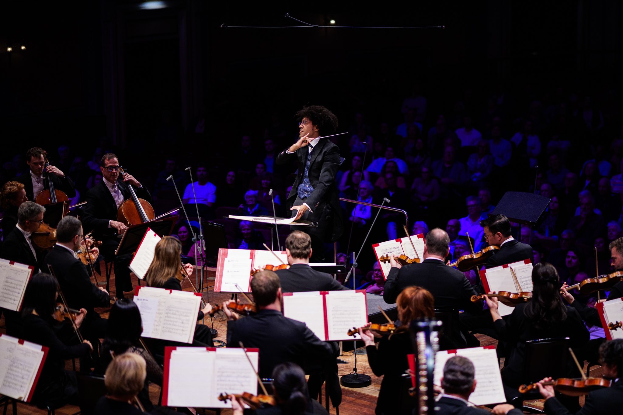 Rafael Payare conducts the Orchestre symphonique de Montréal &copy; André Godinho