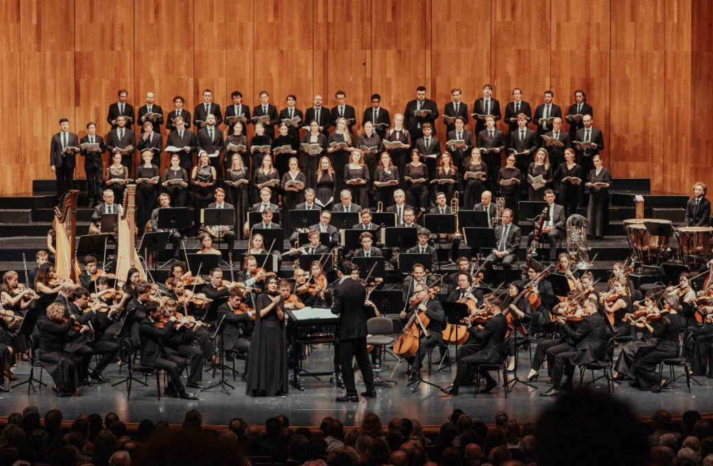 Teodor Currentzis dirigiert Johannes Brahms' <i>Ein deutsches Requiem</i> &copy; SF | Marco Borrelli