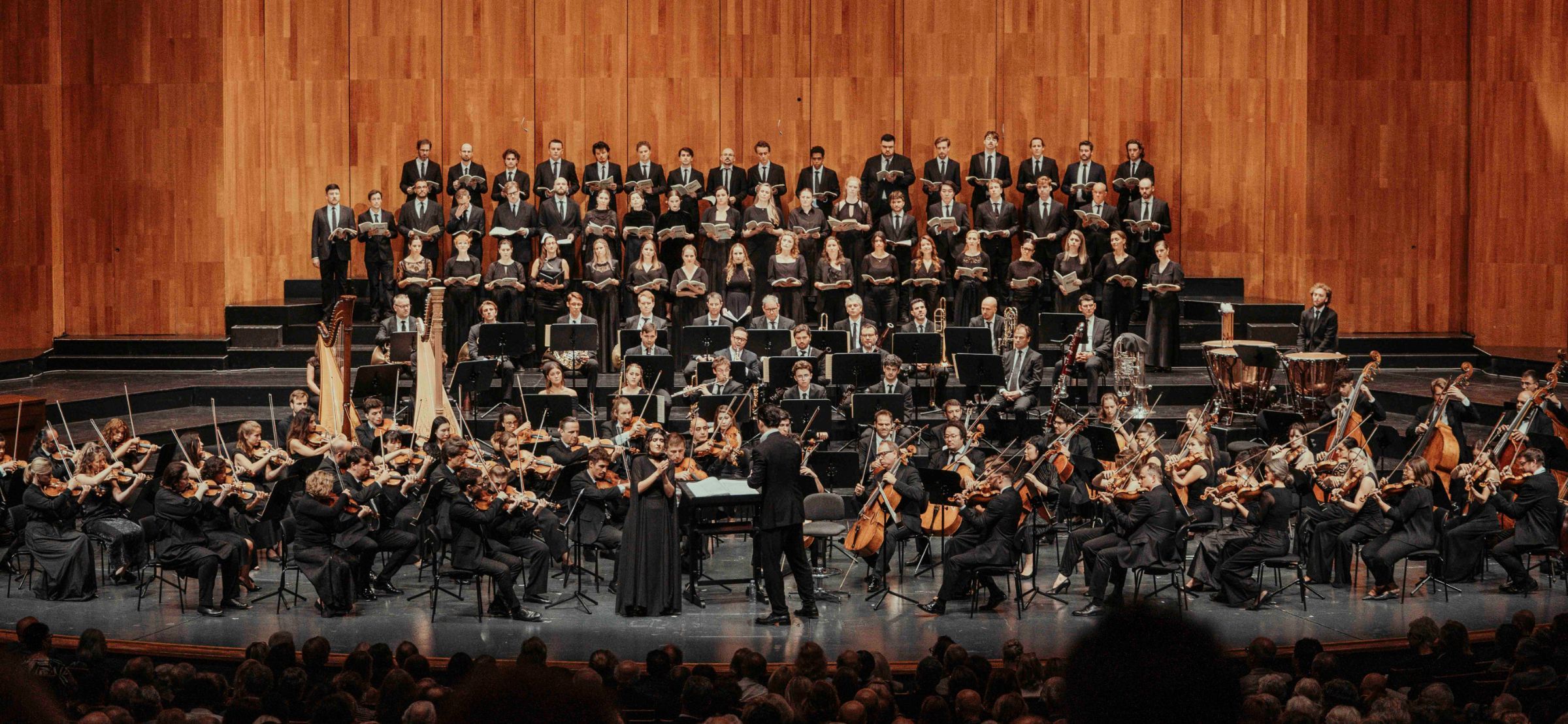 Teodor Currentzis dirigiert Johannes Brahms' <i>Ein deutsches Requiem</i> &copy; SF | Marco Borrelli