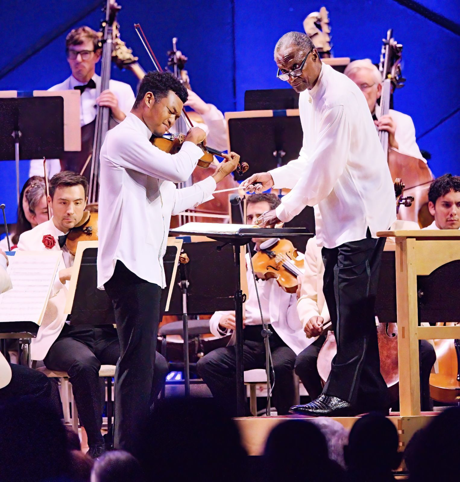 Randall Goosby, Thomas Wilkins and the Boston Symphony Orchestra &copy; Hilary Scott, courtesy of the BSO