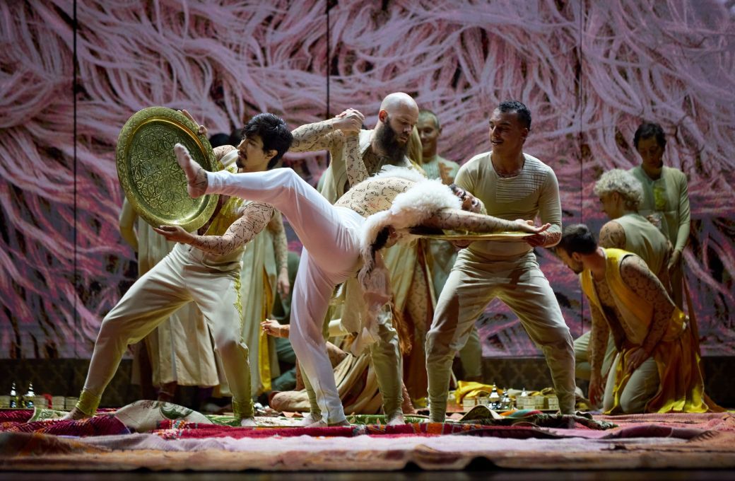 Sidi Larbi Cherkaoui&rsquo;s <i>Ihsane</i> at the Edinburgh International Festival &copy; Jess Shurte