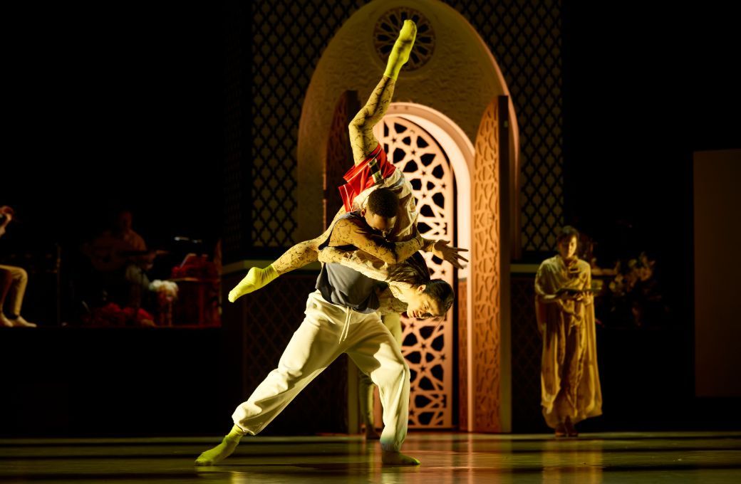 Sidi Larbi Cherkaoui&rsquo;s <i>Ihsane</i> at the Edinburgh International Festival &copy; Jess Shurte