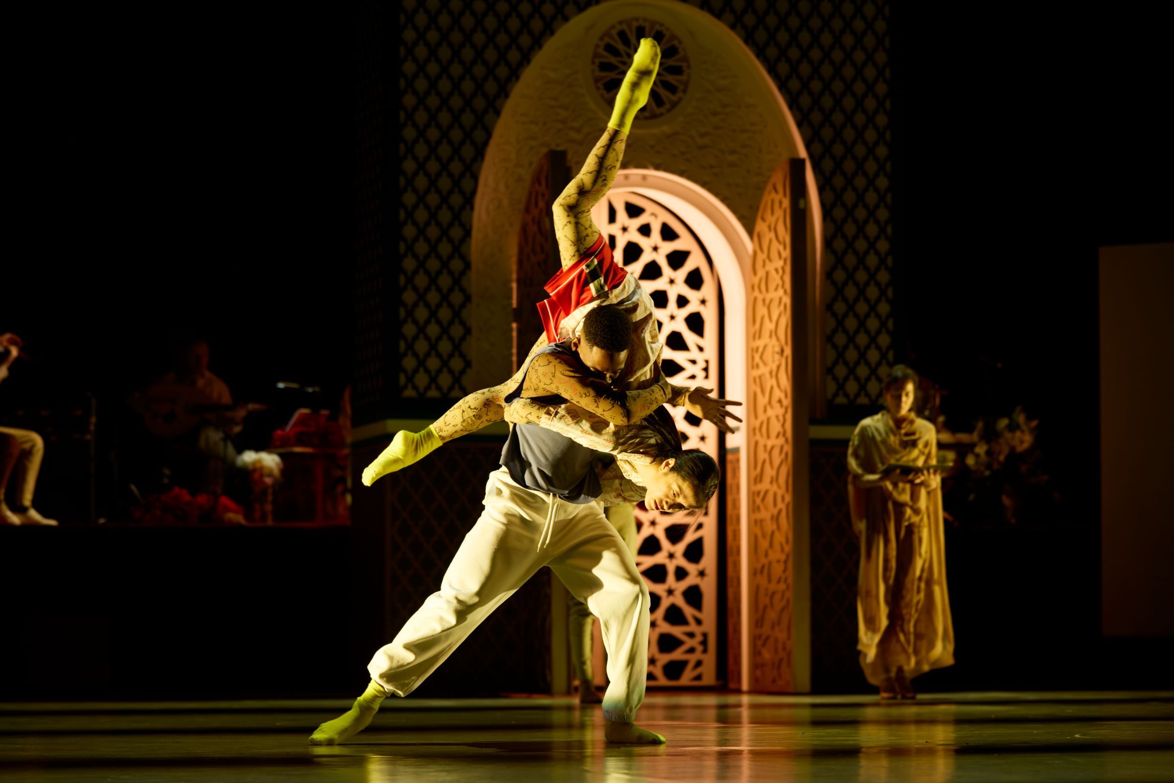 Sidi Larbi Cherkaoui’s <i>Ihsane</i> at the Edinburgh International Festival &copy; Jess Shurte