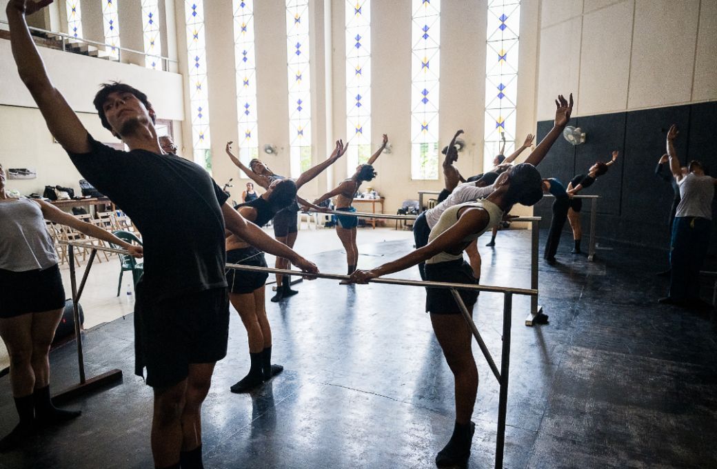 Malpaso Dance Company in rehearsal in Havana &copy; Christopher Duggan