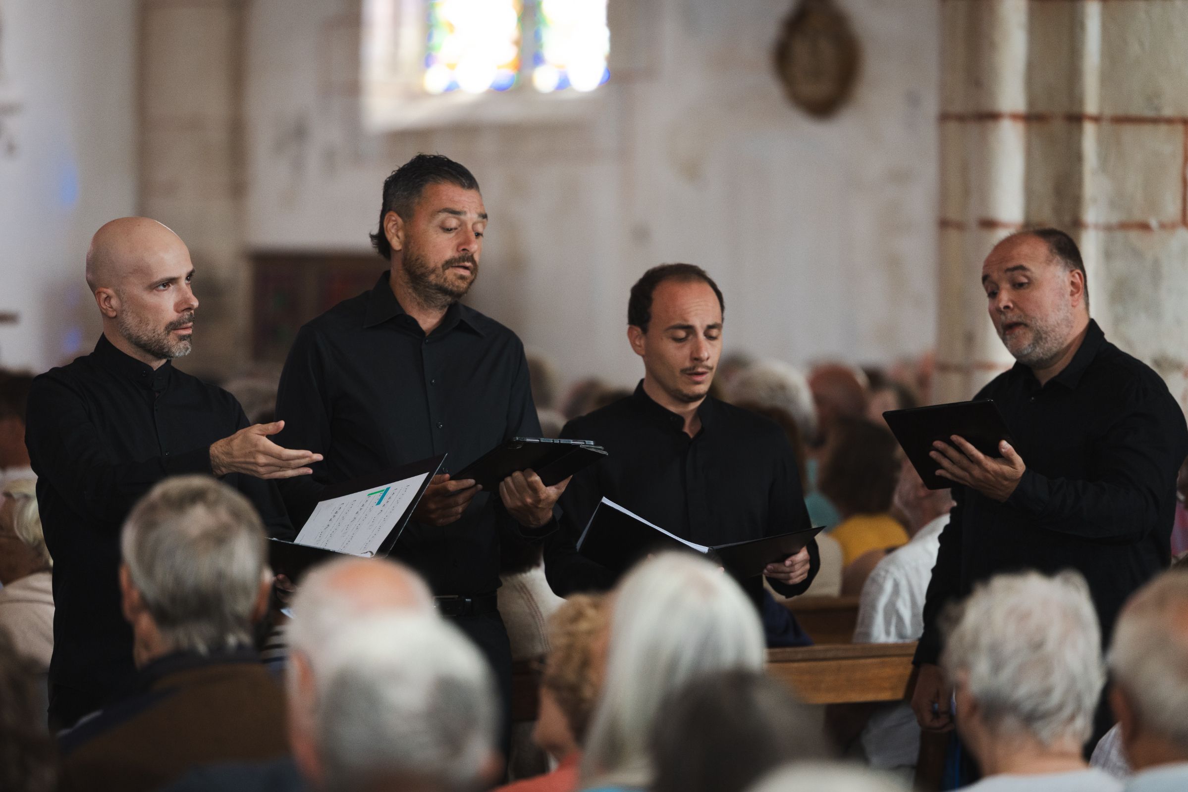 Renato Cadel et ses camarades du chœur Ghislieri &copy; Rencontres musicales de Vézelay