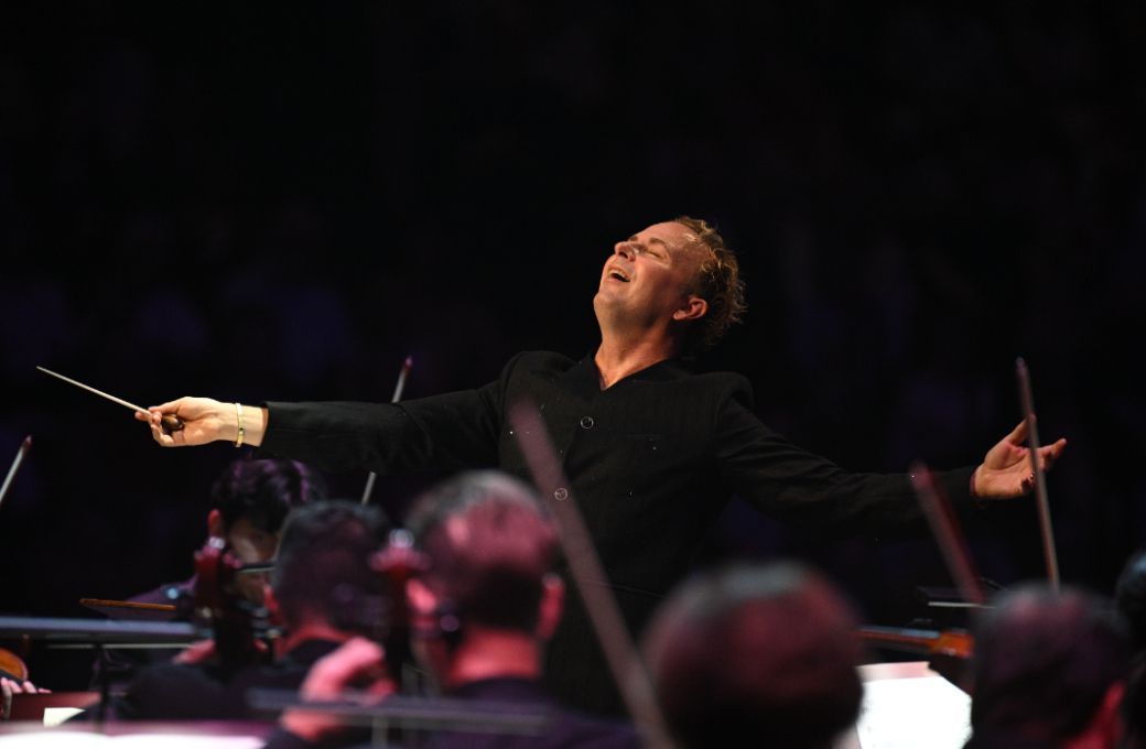Yannick N&eacute;zet-S&eacute;guin conducts the Met Orchestra &copy; BBC | Chris Christodoulou