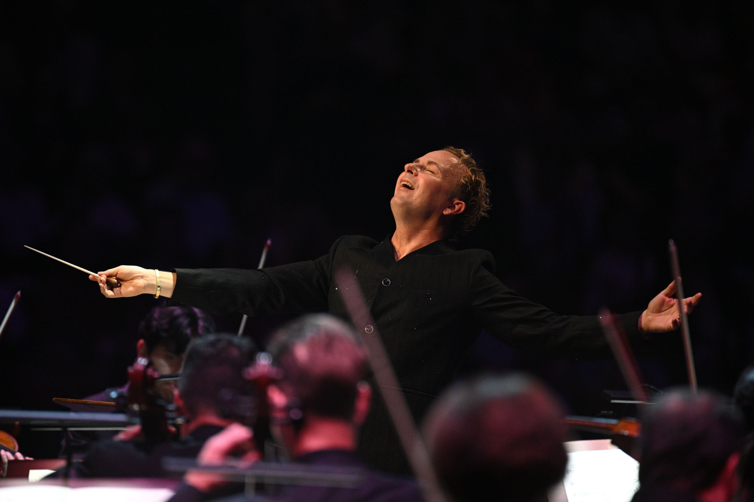 Yannick Nézet-Séguin conducts the Met Orchestra &copy; BBC | Chris Christodoulou