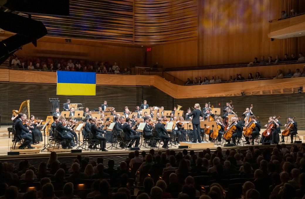 Keri-Lynn Wilson and the Ukrainian Freedom Orchestra &copy; Richard Termine | Met Opera