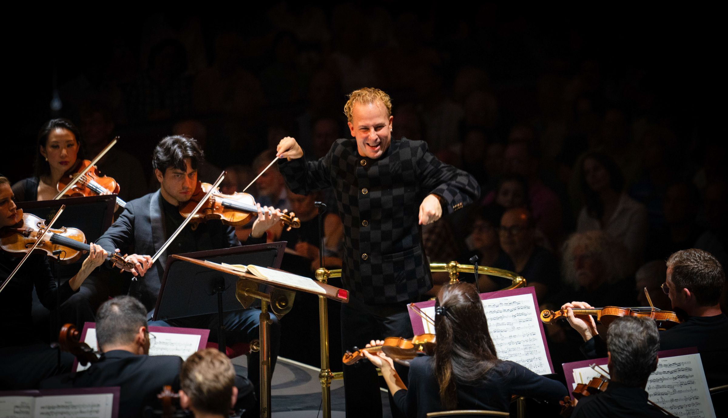 Yannick Nézet-Séguin and the Met Orchestra &copy; Pete Scalzitti
