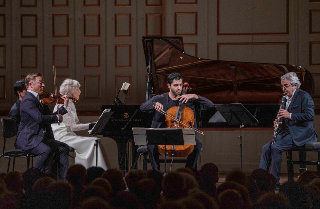 Renaud Capu&ccedil;on, H&eacute;l&egrave;ne Mercier, Kian Soltani und Pascal Moragu&egrave;s &copy; SF | Marco Borrelli