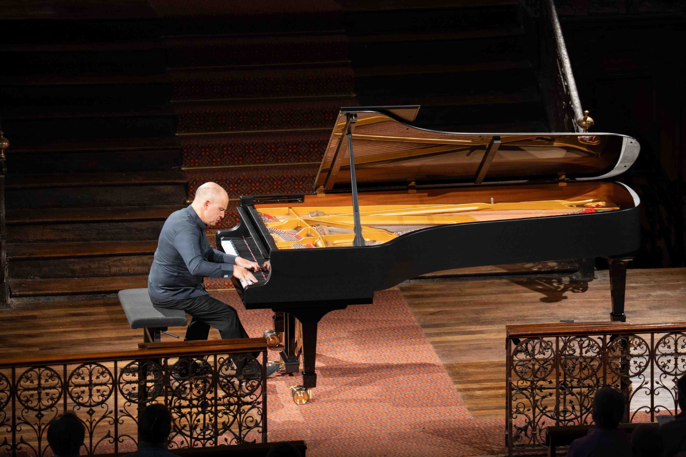 Nelson Goerner dans <i>Iberia</i> © Festival Ravel - Christophe de Dreuille