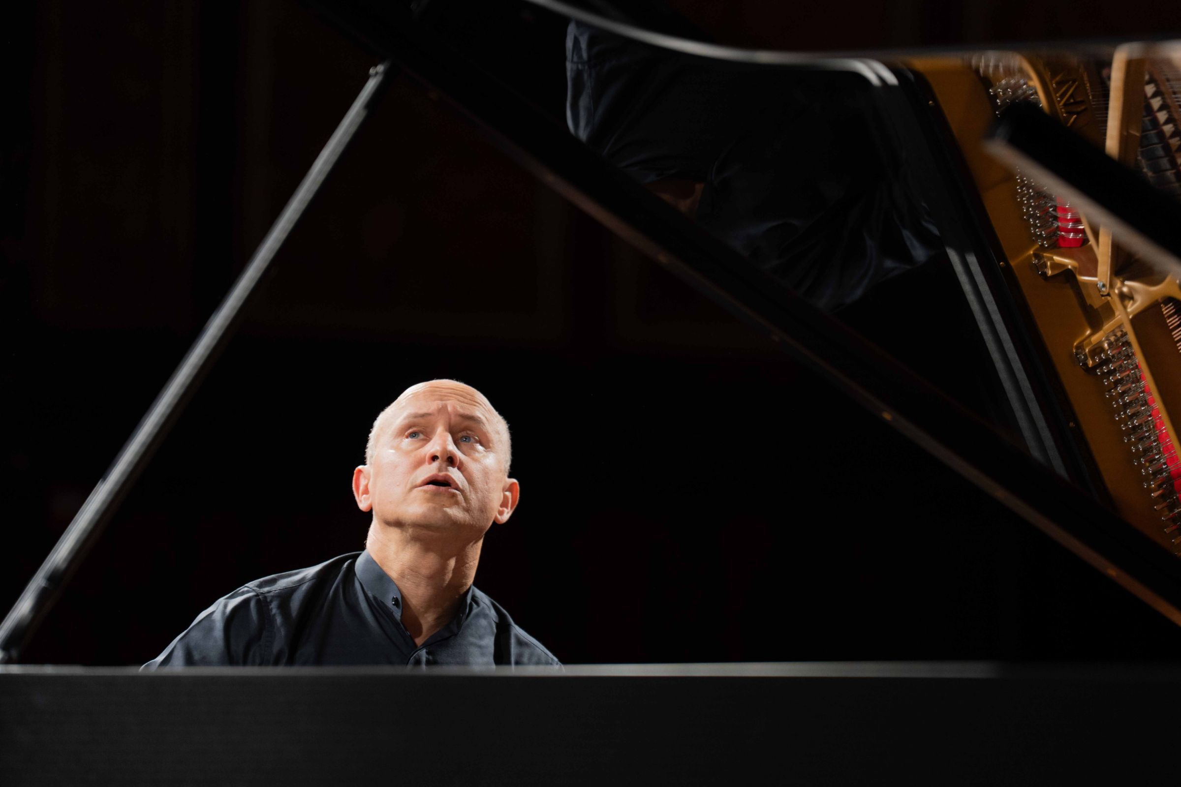 Nelson Goerner dans <i>Iberia</i> © Festival Ravel - Christophe de Dreuille