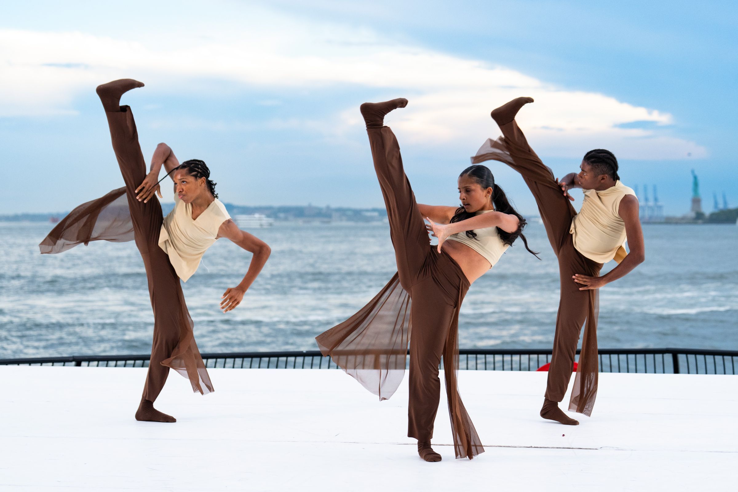 Students of LaGuardia High School for Music & Art and Performing Arts in <i>The Cosmic Law</i> © Steven Pisano