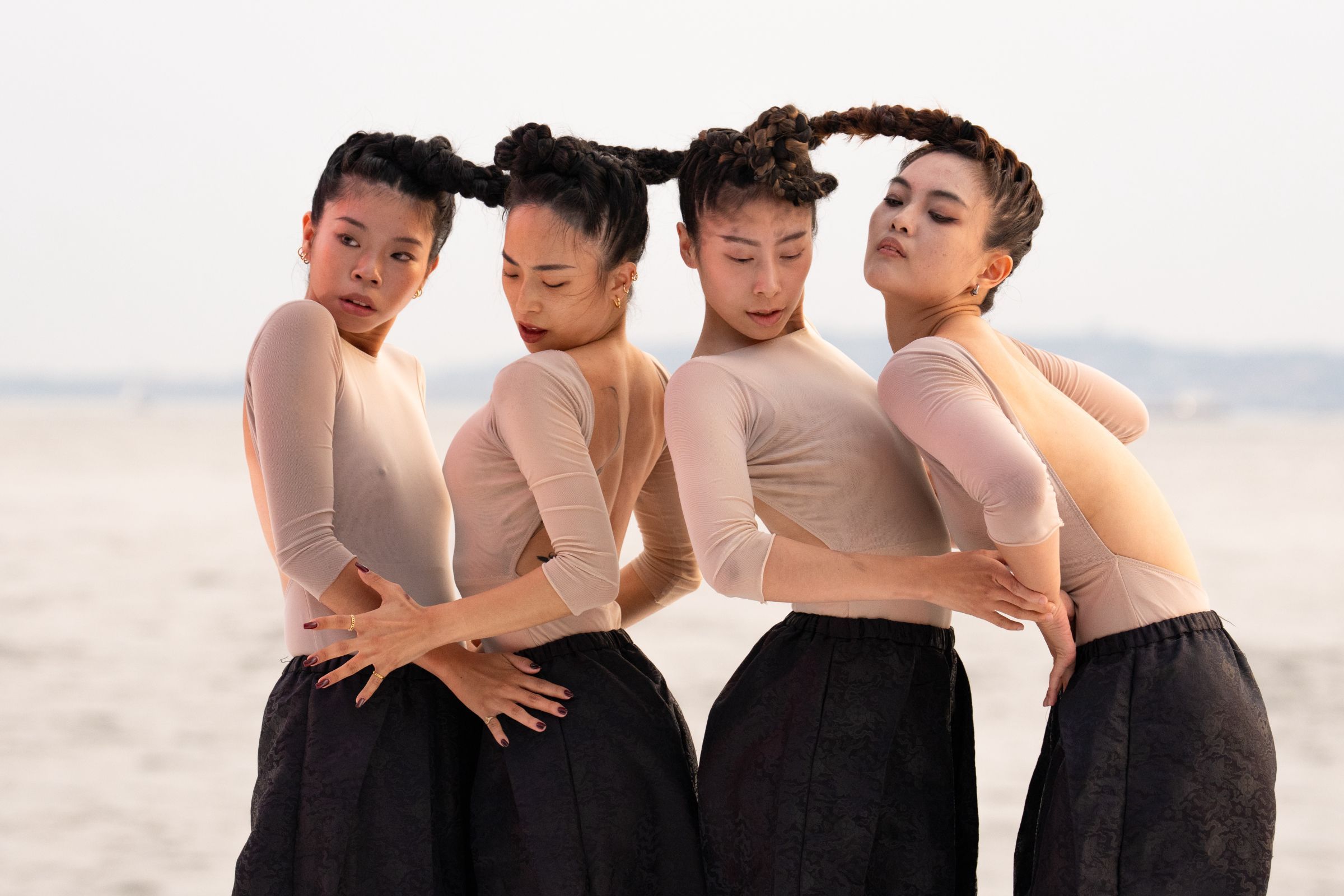Mailantia Dance Company in Yun-Chi Lai’s <i>Mutual</i> © Steven Pisano