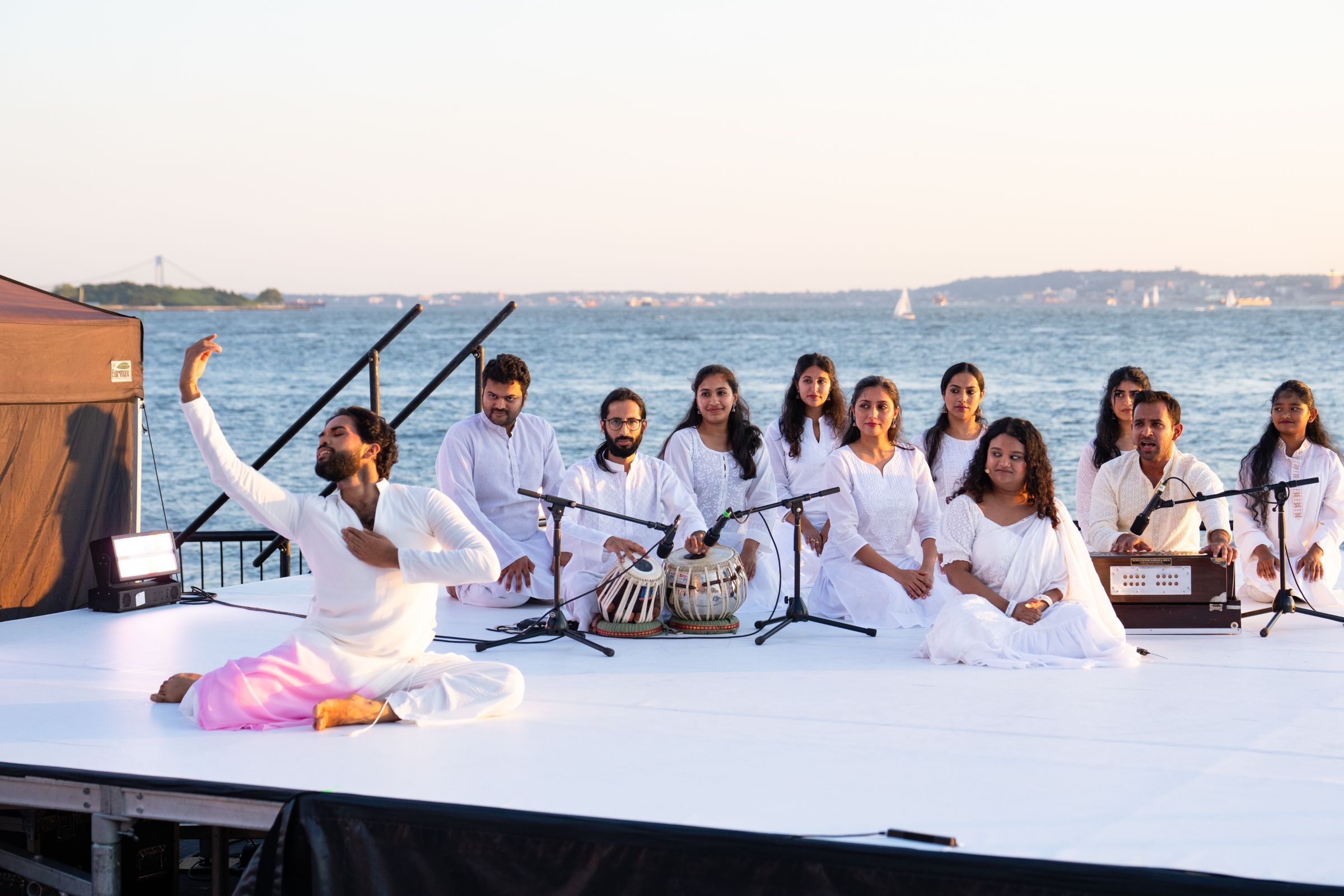 Tanveer Alam in <i>ZIKR</i> © Steven Pisano