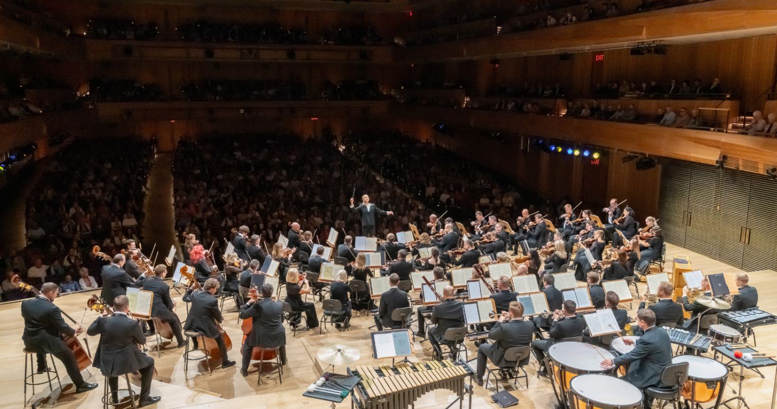 Ukrainian Freedom Orchestra with Lise Davidsen in New York © Richard Termine | Met Opera