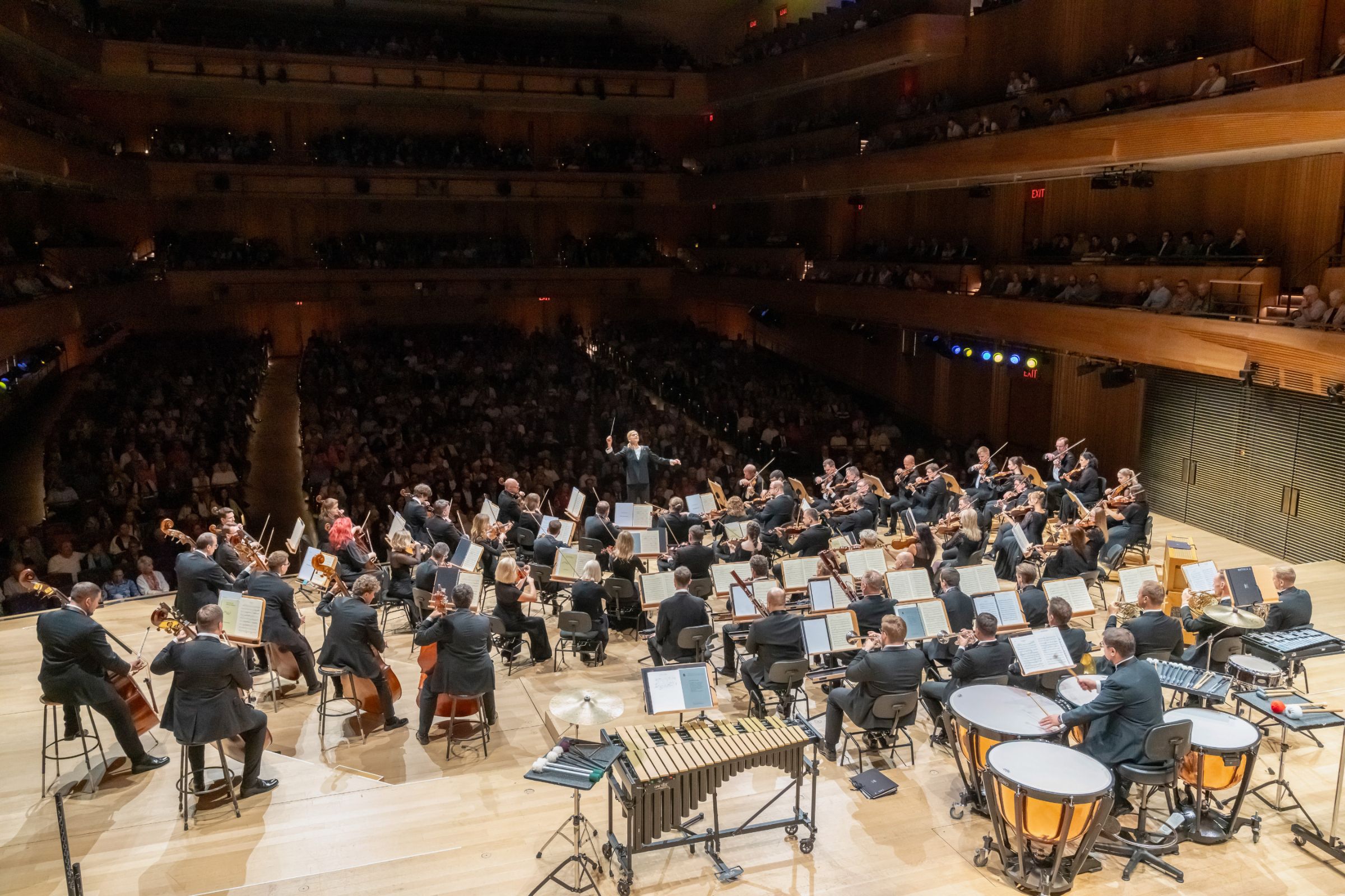 Ukrainian Freedom Orchestra with Lise Davidsen in New York © Richard Termine | Met Opera