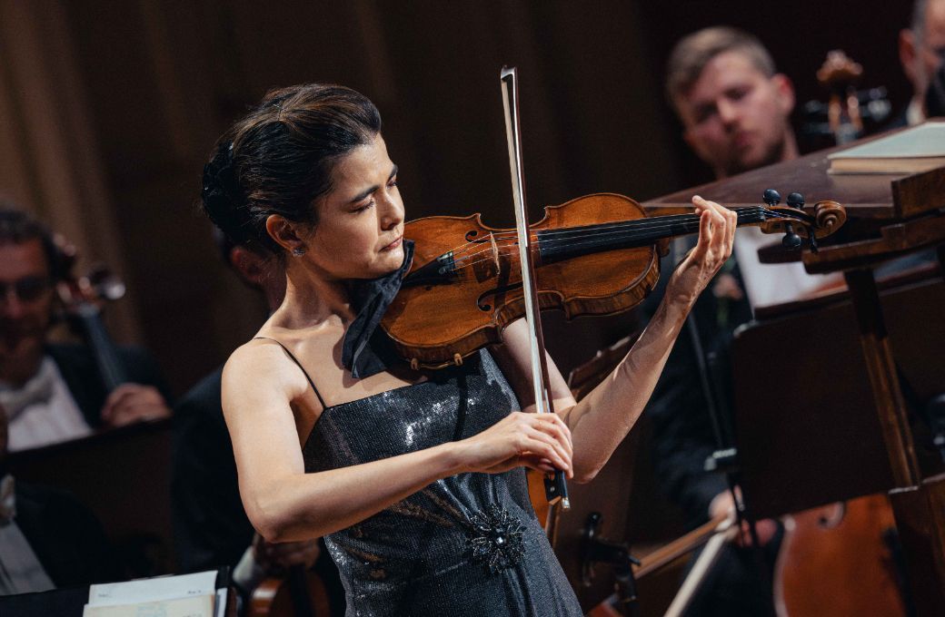 Karen Gomyo and the Czech Philharmonic &copy; Petr Chodura