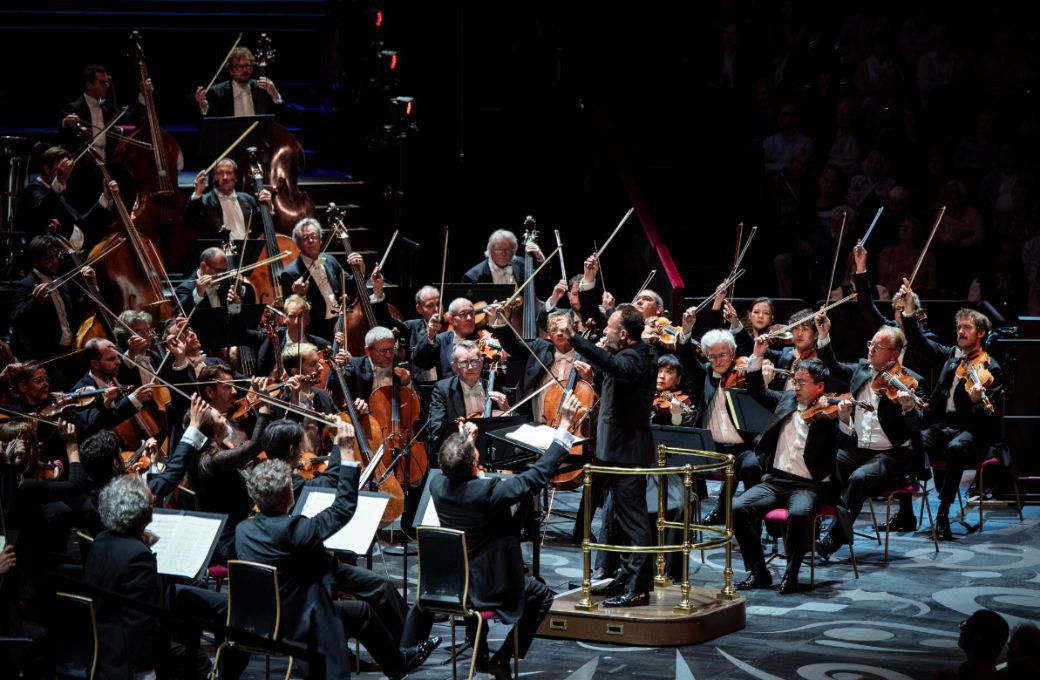 Kirill Petrenko conducts the Berliner Philharmoniker &copy; Berliner Philharmoniker | Lena Laine