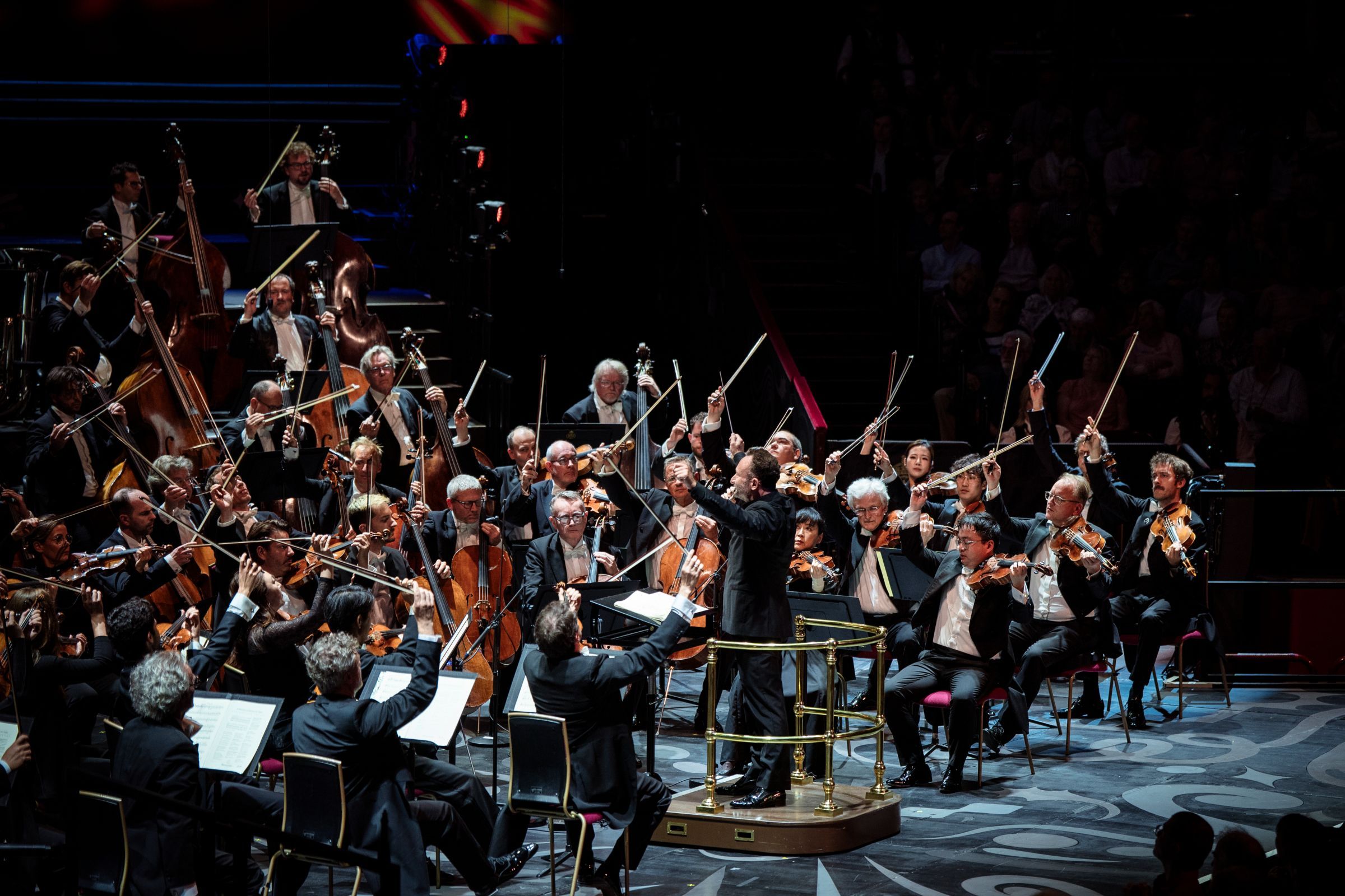 Kirill Petrenko conducts the Berliner Philharmoniker &copy; Berliner Philharmoniker | Lena Laine