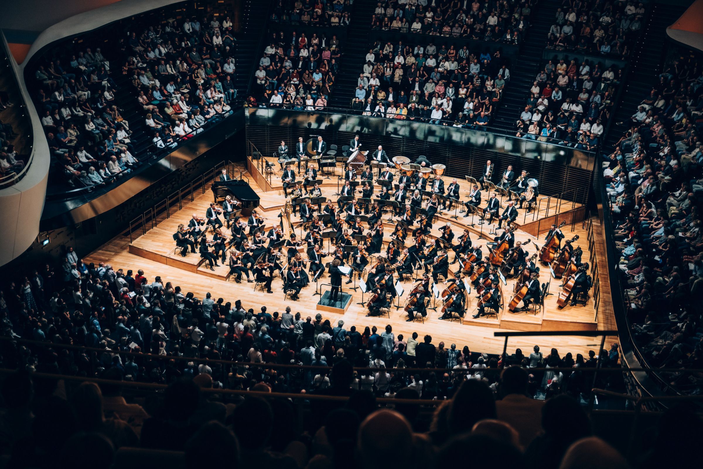 Santtu-Matias Rouvali et l'Orchestre royal du Concertgebouw à la Philharmonie &copy; Clément Savel / Cheeese