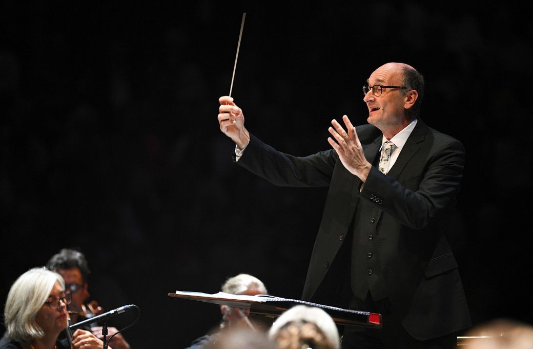 Andrew Manze conducts the Royal Liverpool Philharmonic Orchestra &copy; BBC | Chris Christodoulou