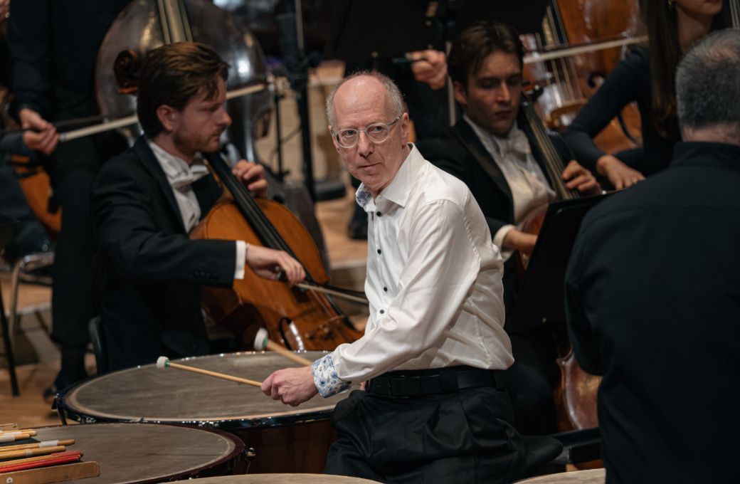 Stephan C&uuml;rlis and the NDR Elbphilharmonie Orchester &copy; NDR | Lena Mackel