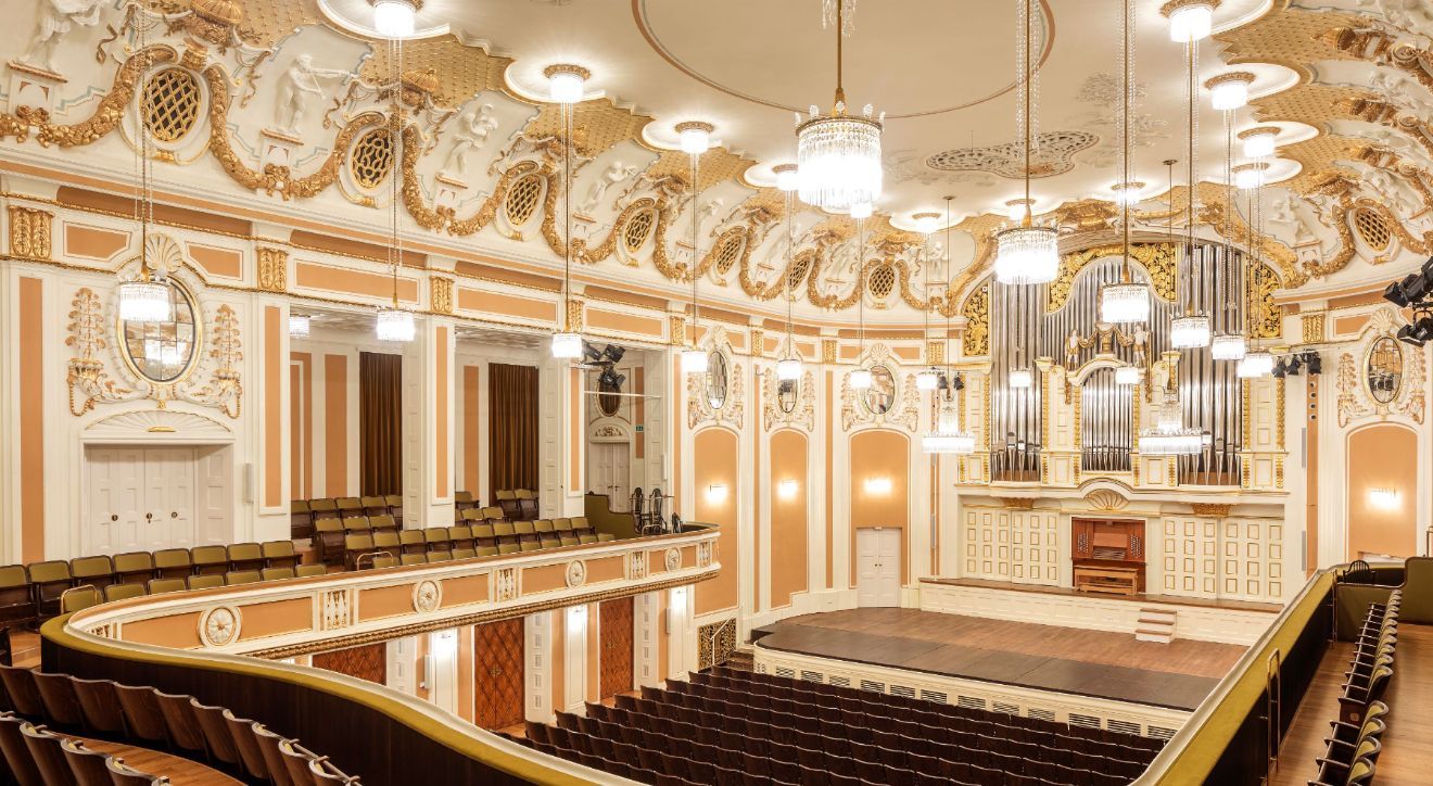 Stiftung Mozarteum’s Great Hall &copy; Andrew Phelps