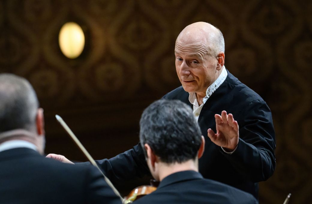 Paavo Järvi conducts the Tonhalle-Orchester Züirch © Petra Hajská