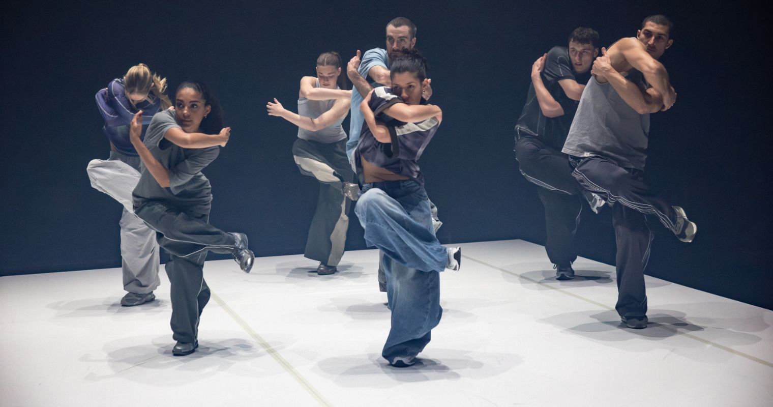 From Gothic menace to barefoot joy: Sydney Dance Company’s <i>Current</i> © Daniel Boud