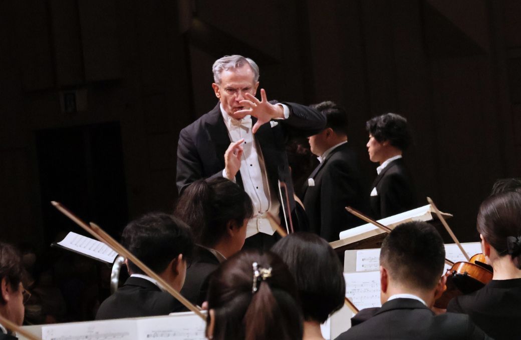 Fabio Luisi conducts the NHK Symphony Orchestra &copy; NHKSO