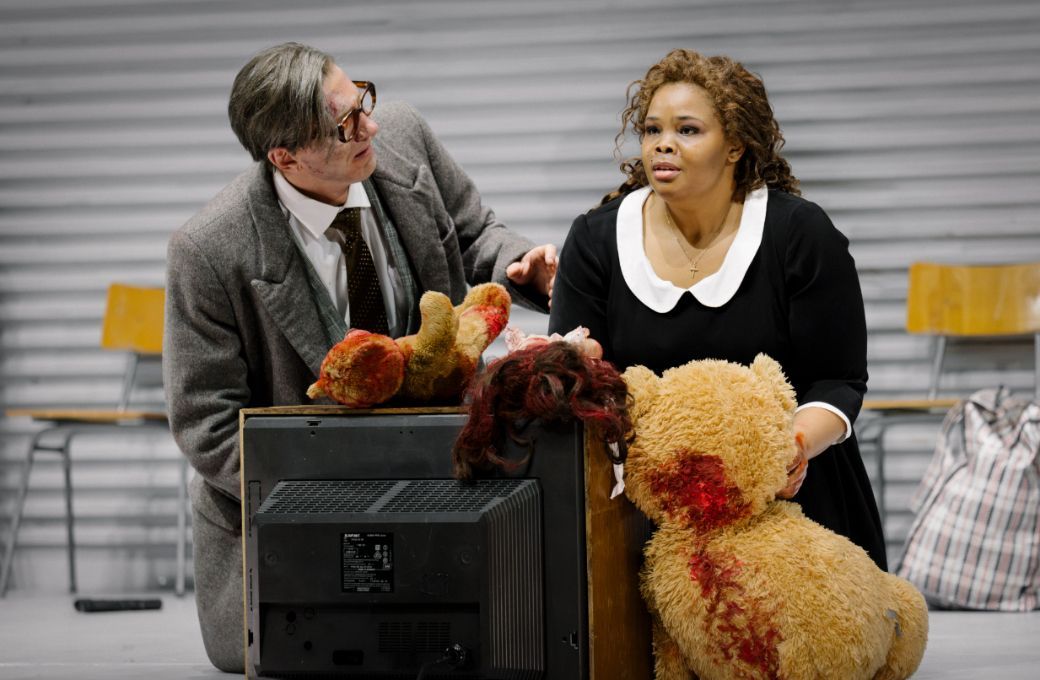 Petr Sokolov (Mazeppa) and Nombulelo Yende (Mariya) &copy; Xiomara Bender
