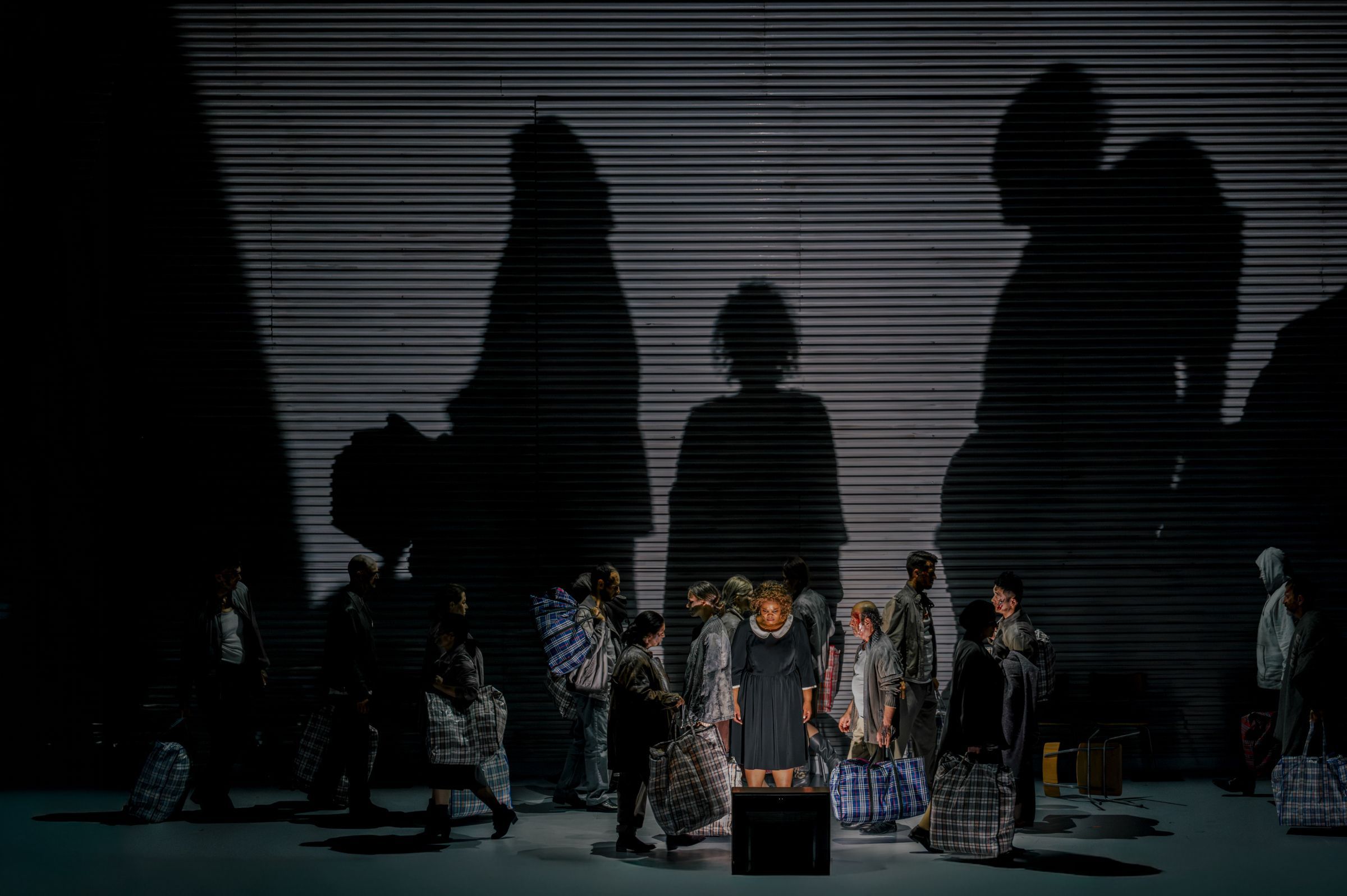 Nombulelo Yende (Mariya) and ensemble &copy; Xiomara Bender